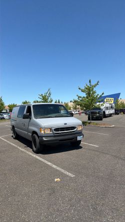 2000 Ford E-150