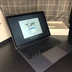 Apple MacBook Air 2020 Bundle