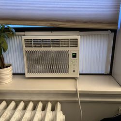 Air conditioner Barely Used 