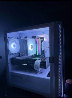 High-End 1440p Gaming PC - Ryzen 5 7600X / RX 7800 XT / 32GB DDR5 / 2TB SSD
