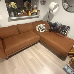 Burnt Orange Sectional Sofa w Chaise!