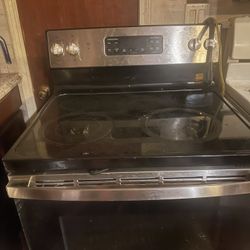 Used Intertek Electric Stove In Good Working Condition 