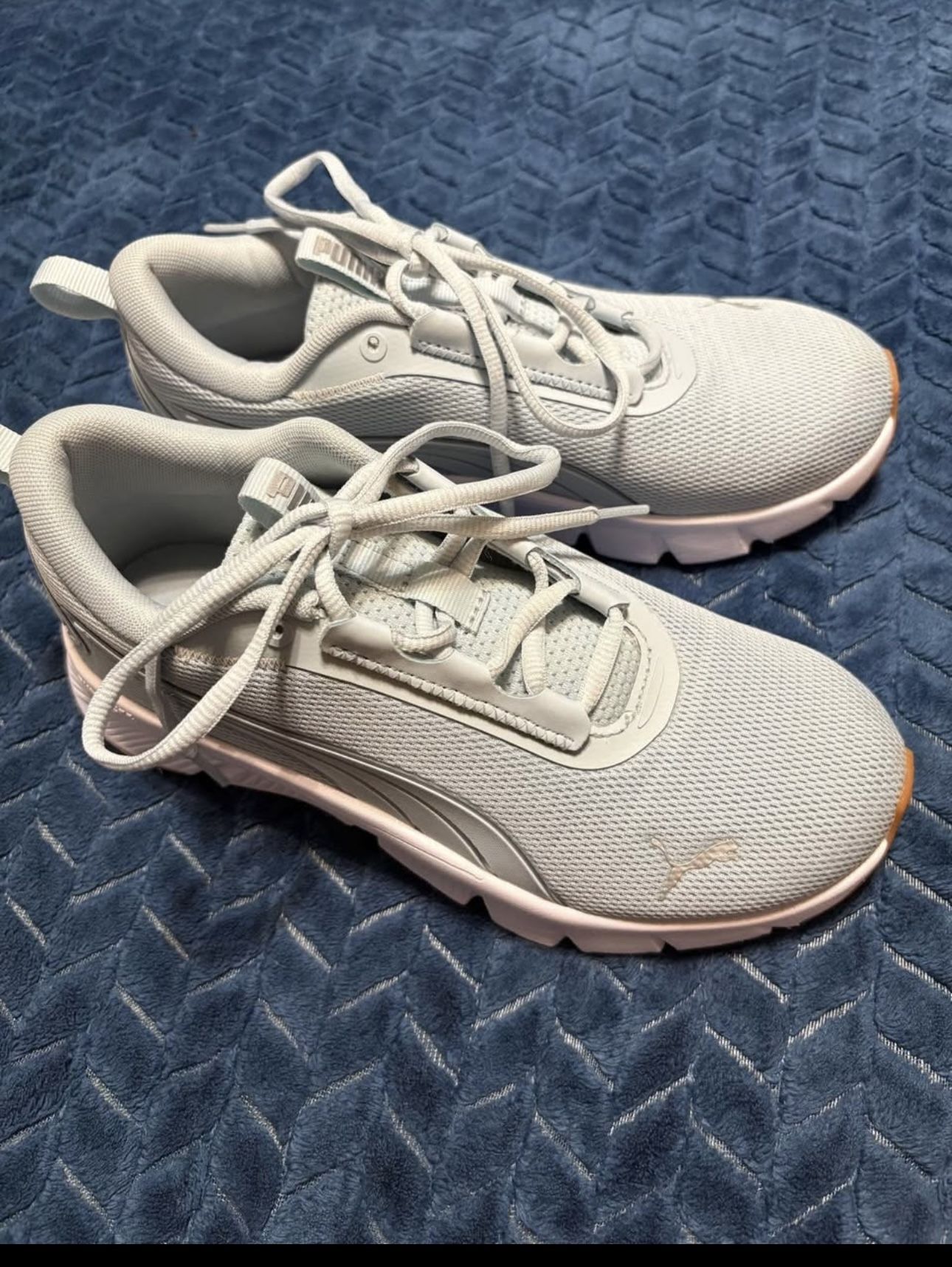 PUMA Flex Lite Sneaker