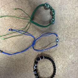 3 Bracelets