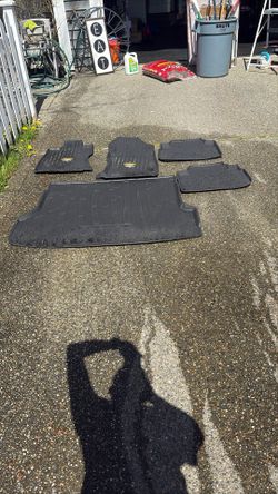 Subaru all weather mats 