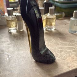 Discontinued Carolina Herrera Good Girl Supreme 