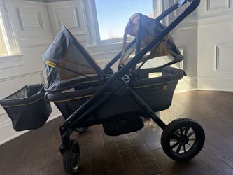 Evenflo Pivot Xplore Wagon Stroller