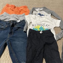 Ropa De Toodler Y Coche 