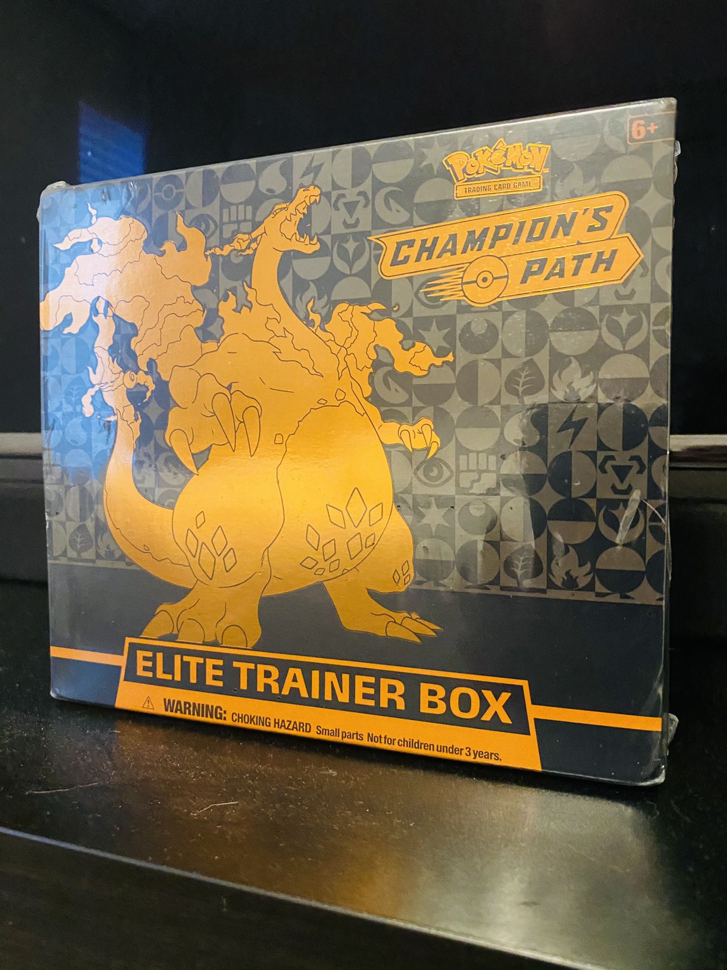 Pokemon Champion’s Path Elite Trainer Box
