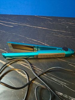 Conair - Infiniti Instant Heat Ceramic Hair Straightener