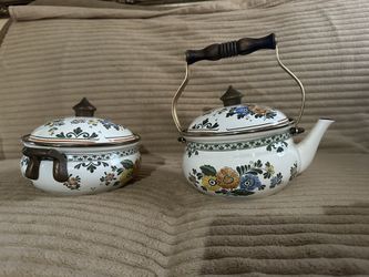 ASTA Enamelware Tea Kettle Teapot Brass Handles Floral & Enamelware Soup Pot 8.5" Dutch Oven
