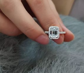 Wedding ring/engagement ring