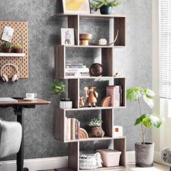 Wooden Bookcase, Display Shelf and Room Divider, Freestanding Decorative Storage Shelving, 5-Tier Bookshelf, Greige 