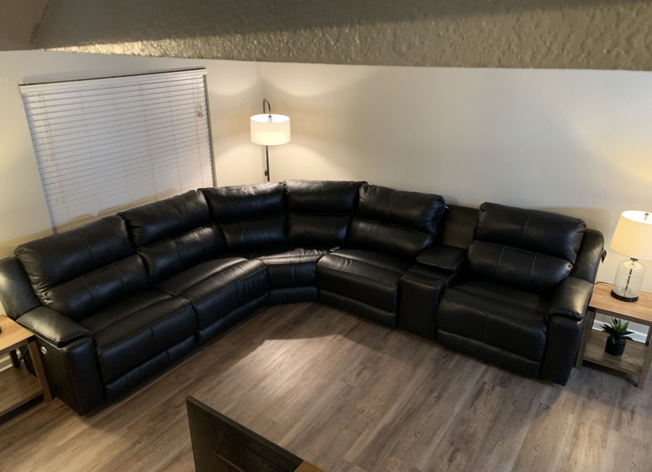 Black Leather Sofá
