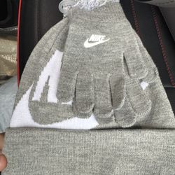 Nwt Boys Nike Grey Heather 2 Pc Hat/beanie And Gloves Set 
