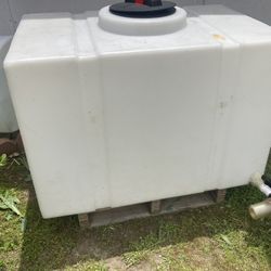 100 Gallon Water Tank $300