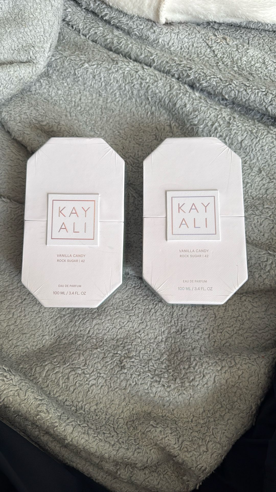 Kayali Vanilla Candy Rock Sugar