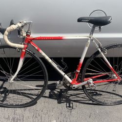 1986 Trek Tri Series Small Frame. Perfect for Small Size Person 