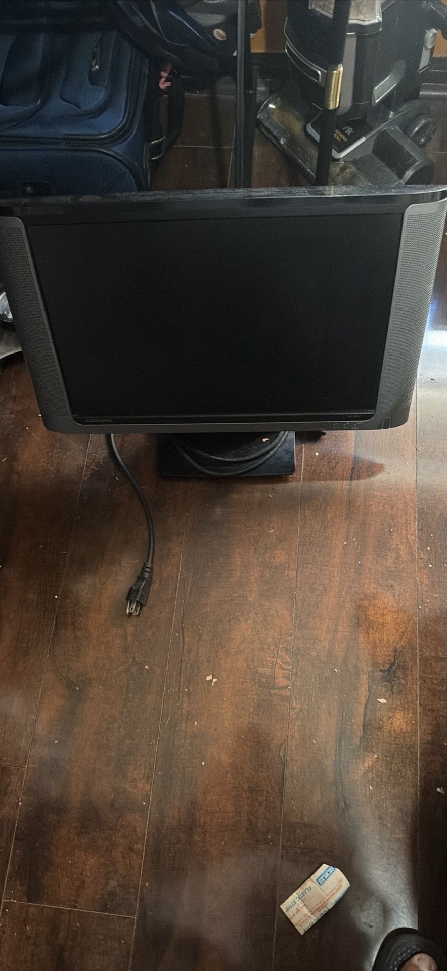 Computer Monitor With Speaker
