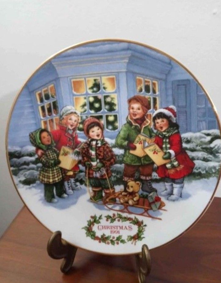 1991 AVON COLLECTION PORCELAIN PLATE - PRRFECT HARMONY  8"