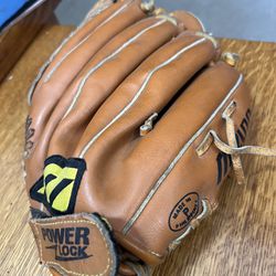 Baseball Glove Professional Model Left Leather Power Close 11.5”MPI114 With Power Close  Mizuno 