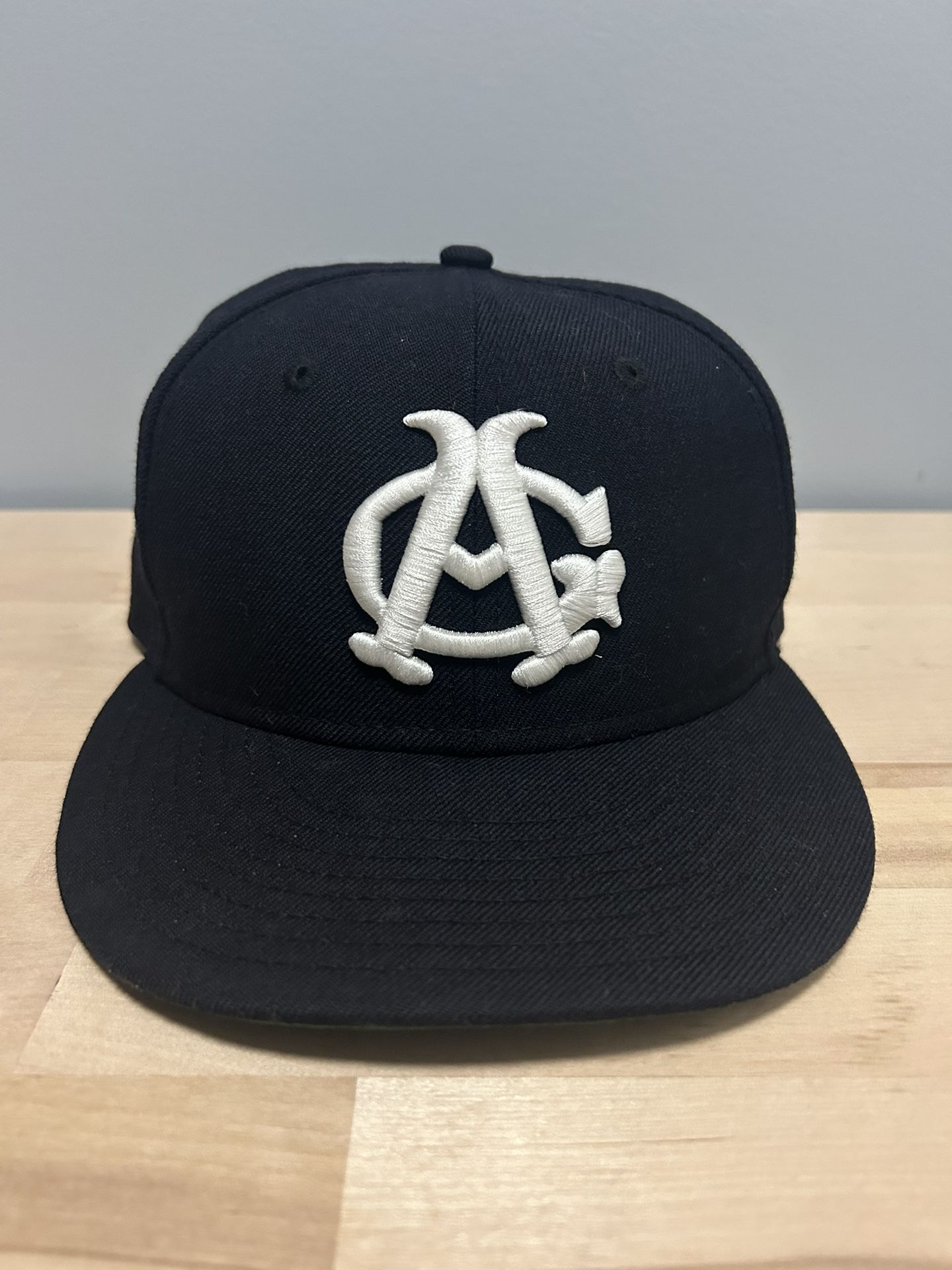 Chicago American Giants Negro League New Era Fitted Cap Size 7 1/4 Green UV