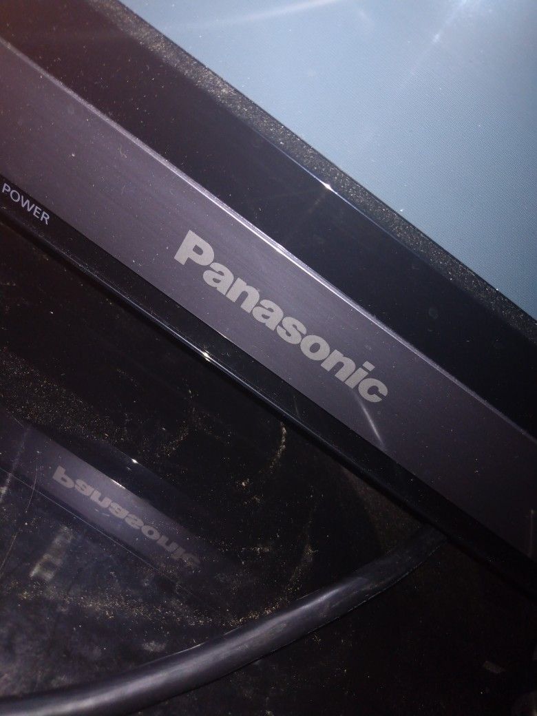 42-in Plasma Panasonic Flat Screen
