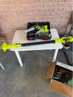 Chain saw with extender