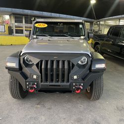 2020 Jeep Gladiator 