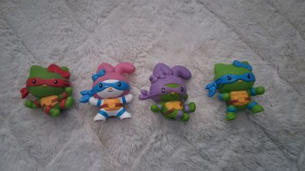 TMNT x Hello Kitty Mini Figs