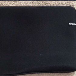 Incase MacBook Pro Sleeve 14-16”