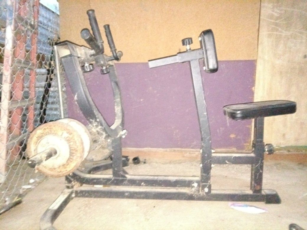 Seated Row Machine