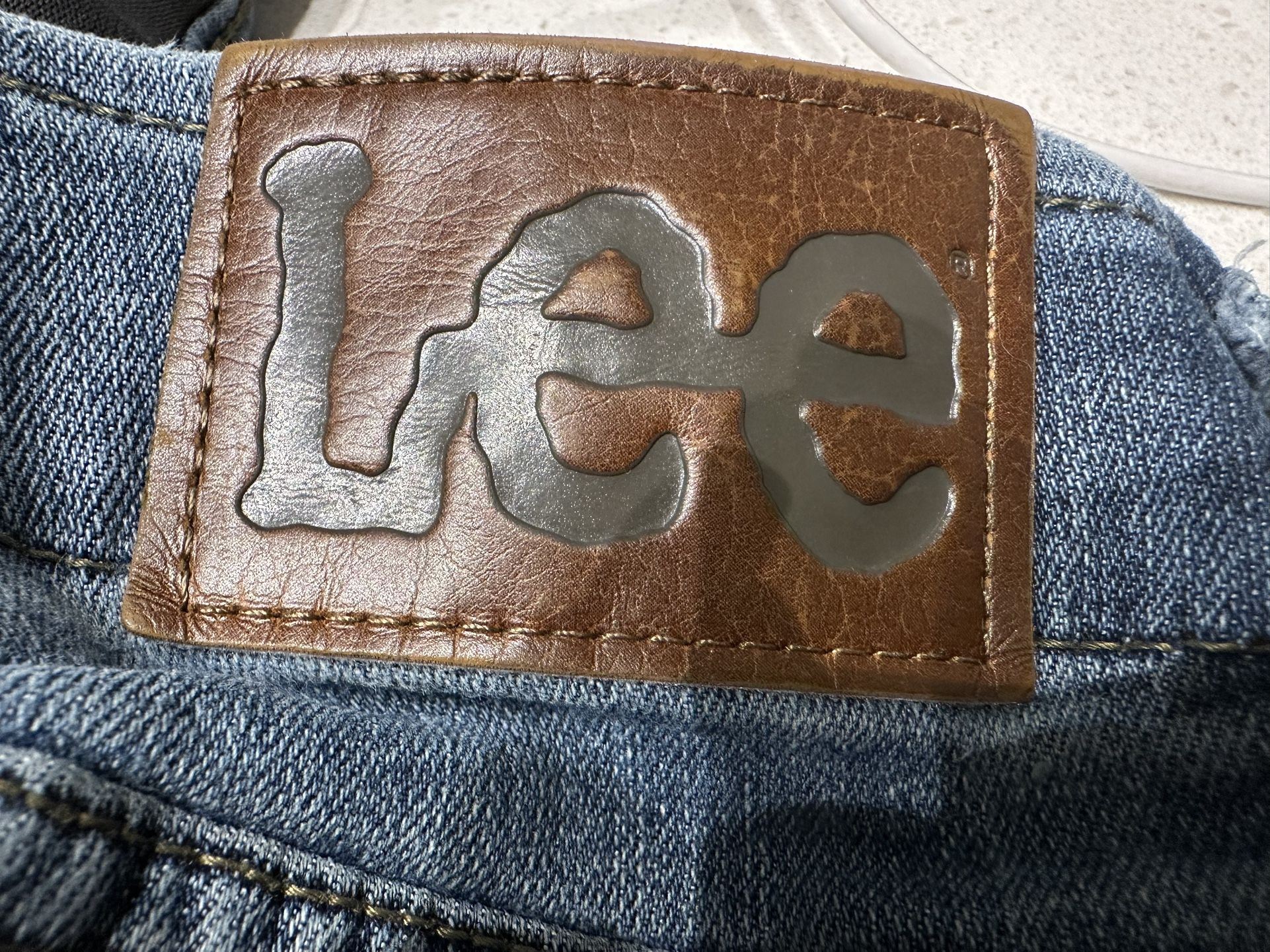 MENS 40x34 LEE JEANS