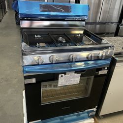 Samsung 30” Gas Freestanding Range In Stainless 