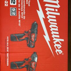 Milwaukee M12 Cordless Brushed 2 Tool Drill and Impact Driver Kit