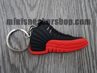 FLAT SILICON SNEAKER KEYCHAIN JORDAN 12 - FLU GAME