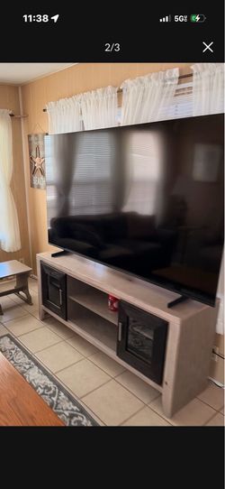 75 in Samsung 4k UHD Crystal Smart  TV