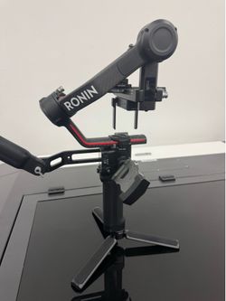 DJI RS 3 Pro Gimbal Stabilizer – Excellent Condition – $300