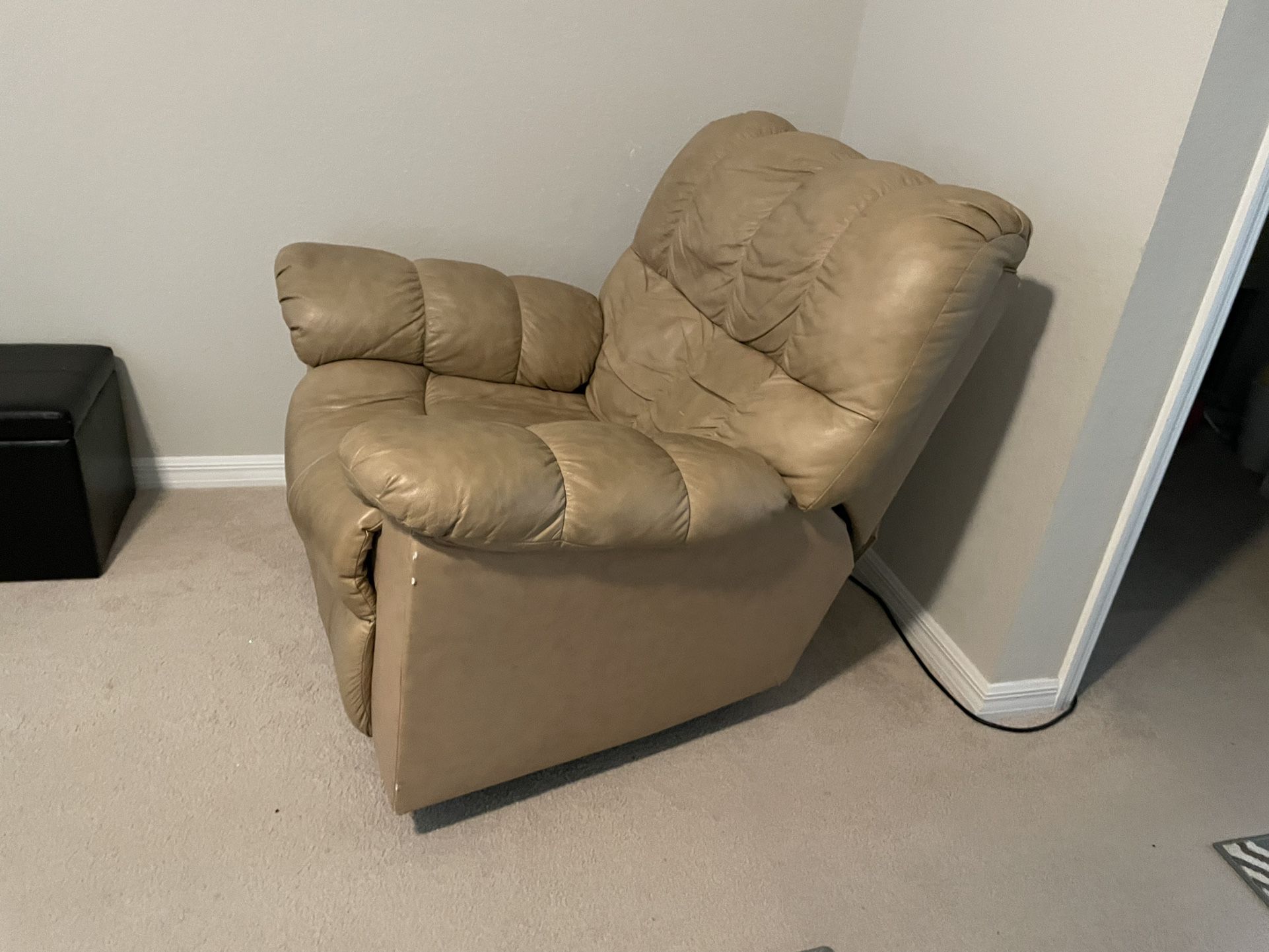 Recliner In Good Condition