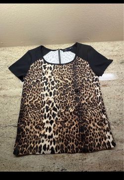 Women’s Forever 21 Leopard Print Short Sleeve Top Size Small