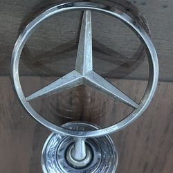 Mercedes Hood Ornament Hood badge