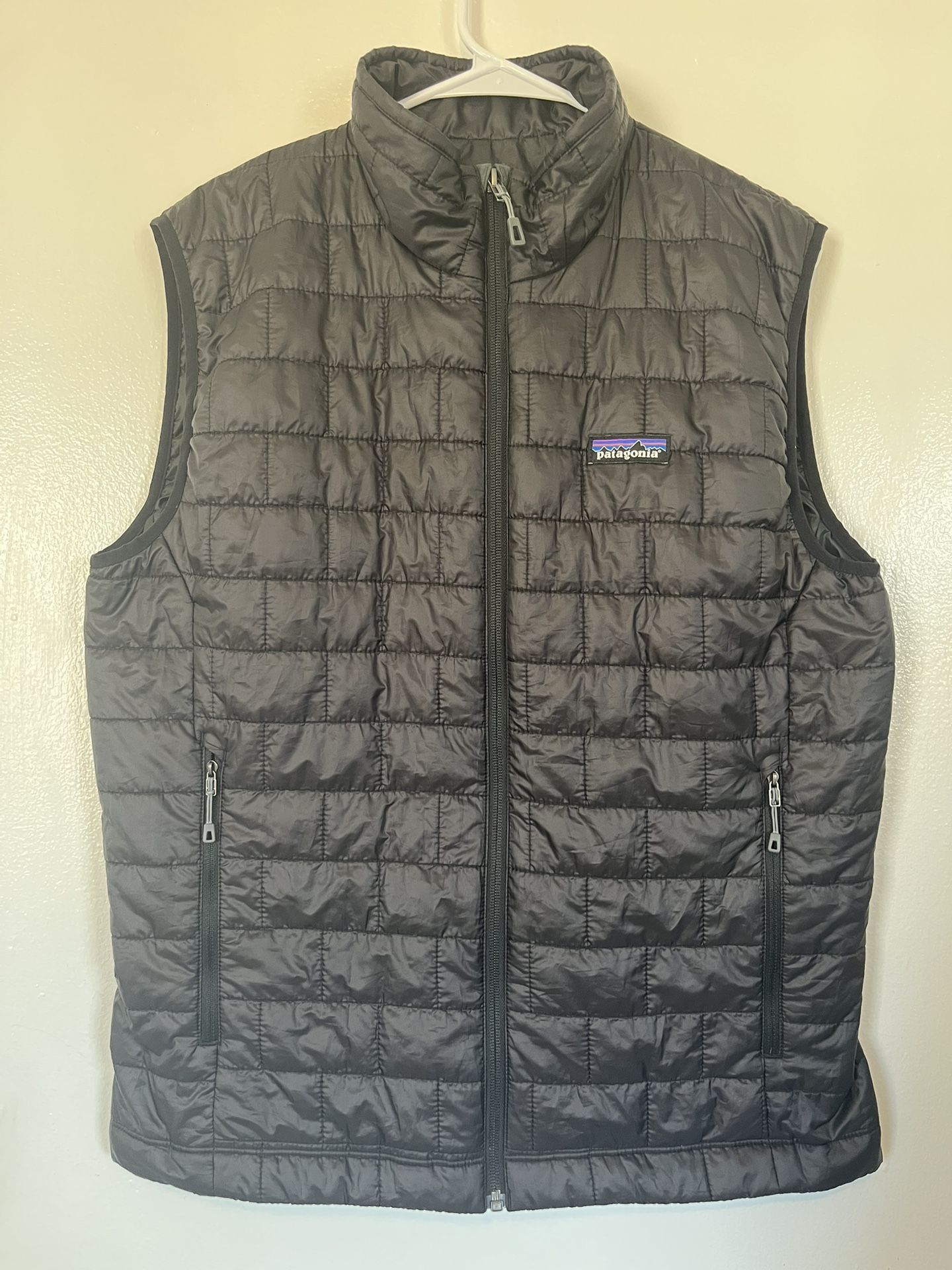 Patagonia Men’s Black Vest Size M