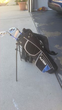 Kids golf bag.