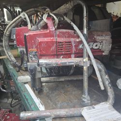 Titan 440i Airless Paint Sprayer