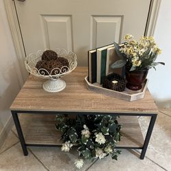 Coffee Table & Decor 70