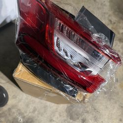Car taillight 