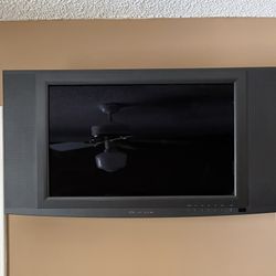 26” LCD HDTV