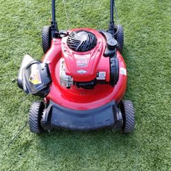 Nice New Condition Mower Selling ASIS 