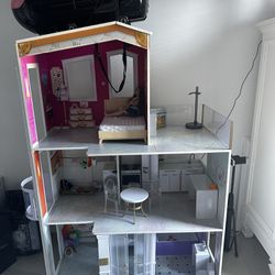 Huge Doll House & Accessories 