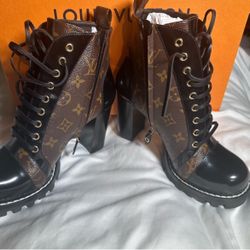 Star Trail Ankle Boot